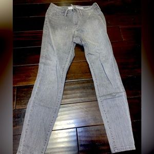 Like new skinny jeans